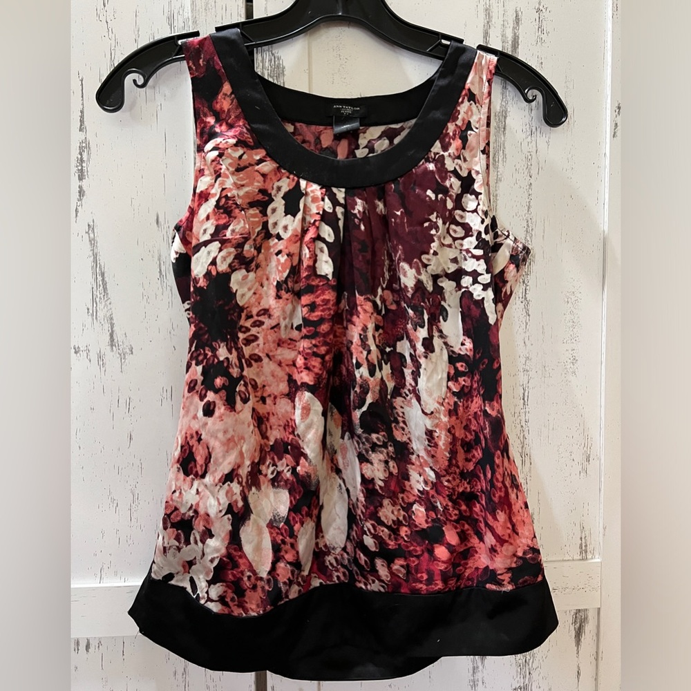 Ann Taylor silky tank top (97% polyester 3% spandex